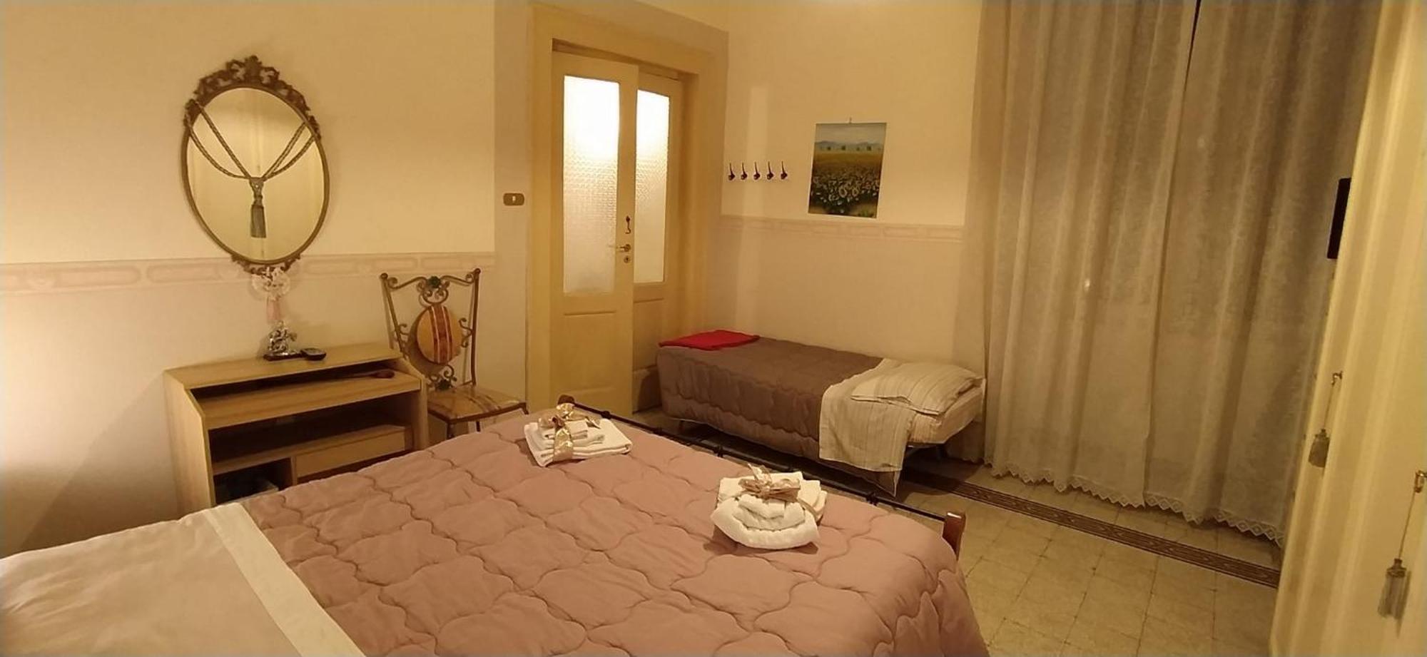 شقة Casa Lillina A Toledo , Near Piazza Del Plebiscito نابولي المظهر الخارجي الصورة
