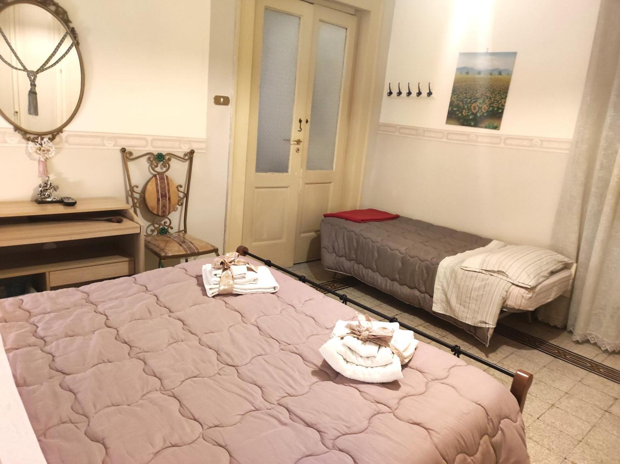 شقة Casa Lillina A Toledo , Near Piazza Del Plebiscito نابولي المظهر الخارجي الصورة