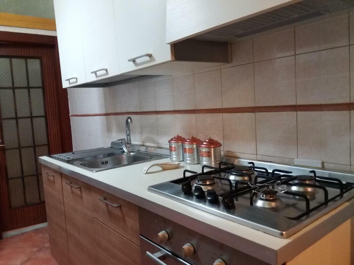 شقة Casa Lillina A Toledo , Near Piazza Del Plebiscito نابولي المظهر الخارجي الصورة