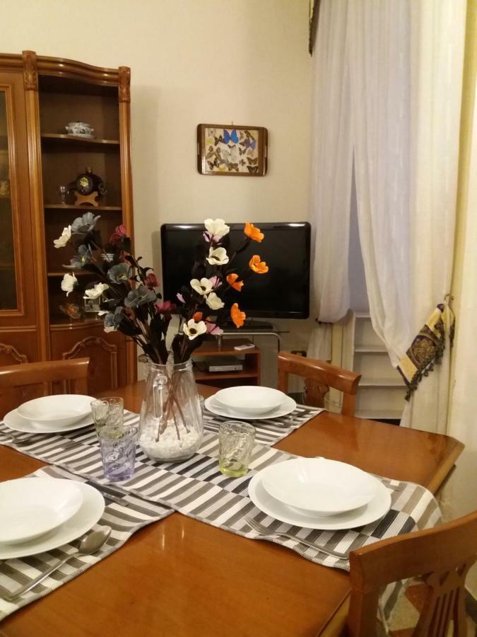 شقة Casa Lillina A Toledo , Near Piazza Del Plebiscito نابولي المظهر الخارجي الصورة