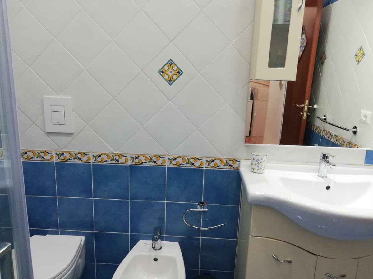 شقة Casa Lillina A Toledo , Near Piazza Del Plebiscito نابولي المظهر الخارجي الصورة