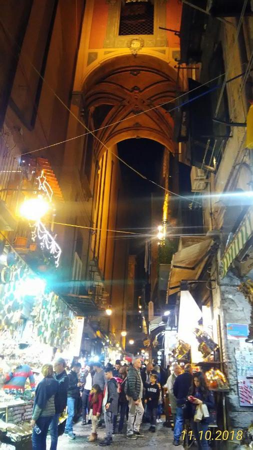 شقة Casa Lillina A Toledo , Near Piazza Del Plebiscito نابولي المظهر الخارجي الصورة